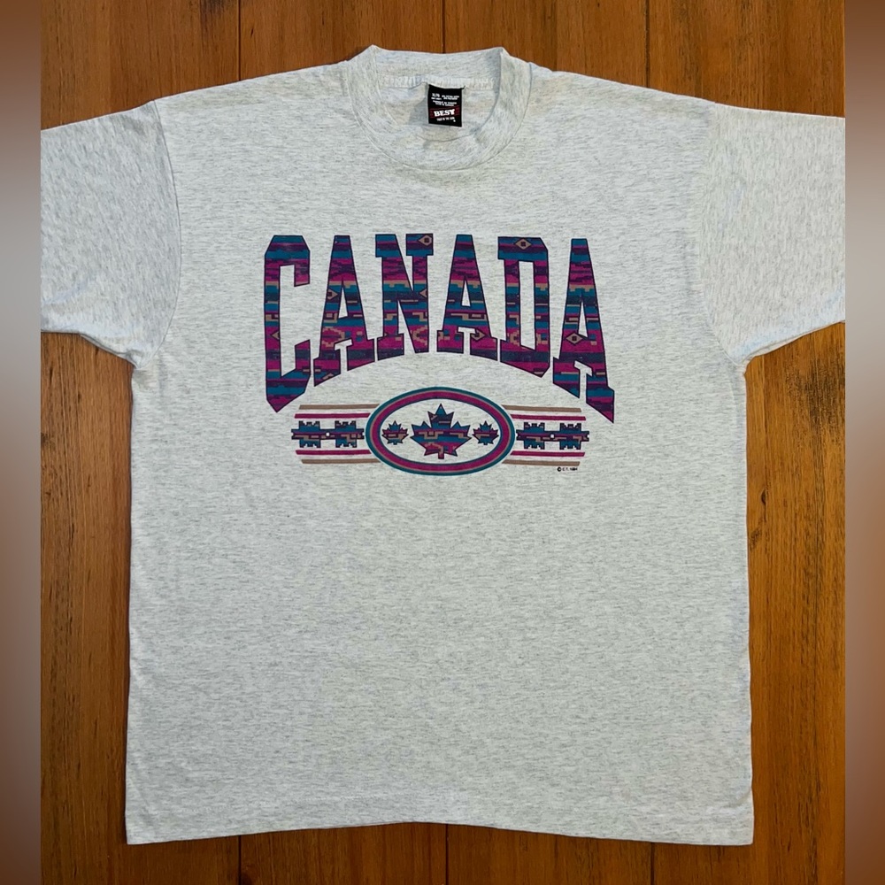 Vintage/1994 Canada Fruit of the Loom Best Graphic T-Shirt